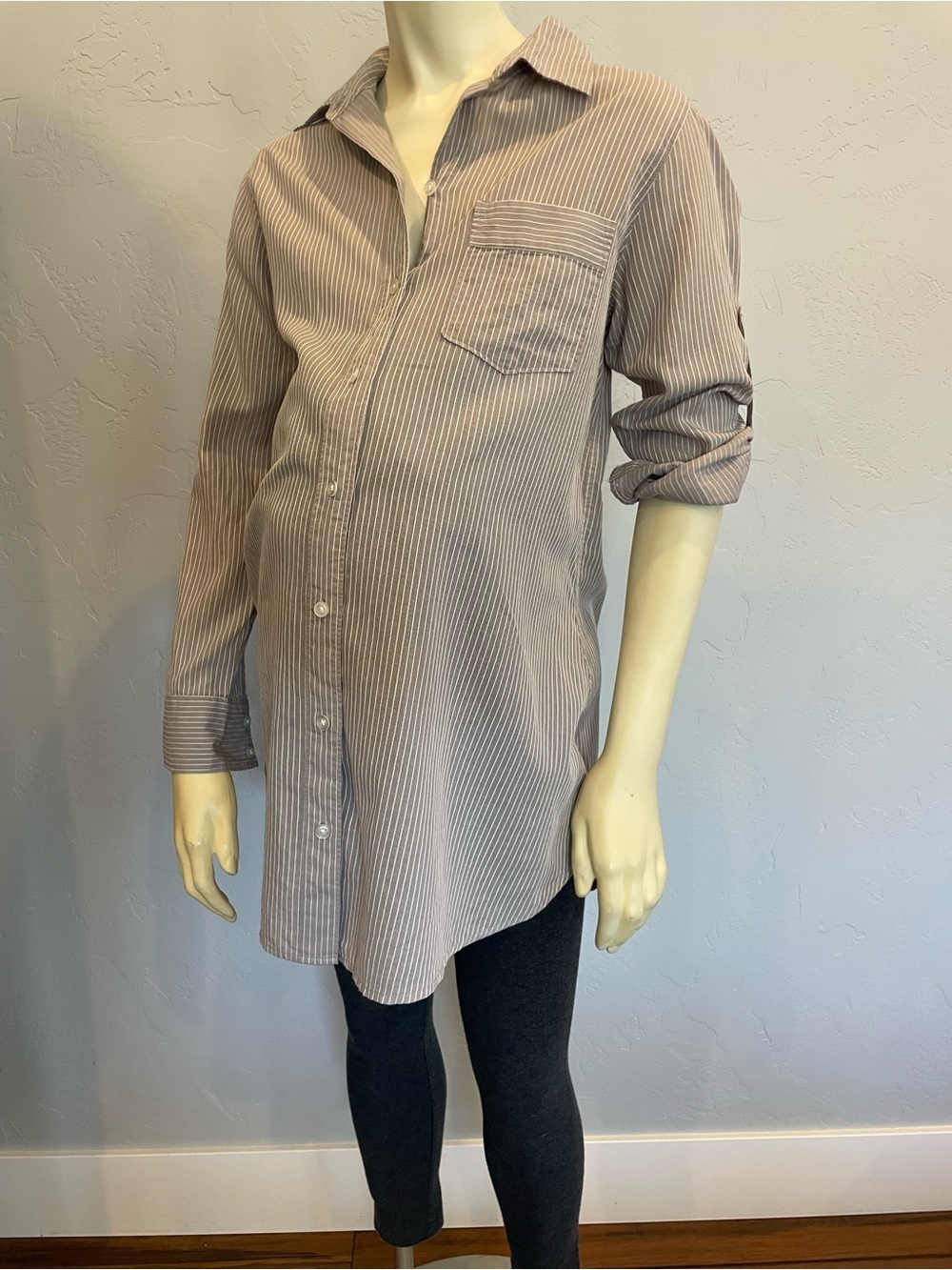 GAP Maternity 100% cotton gray & White embroidered Pinstripe Button-Down Shirt